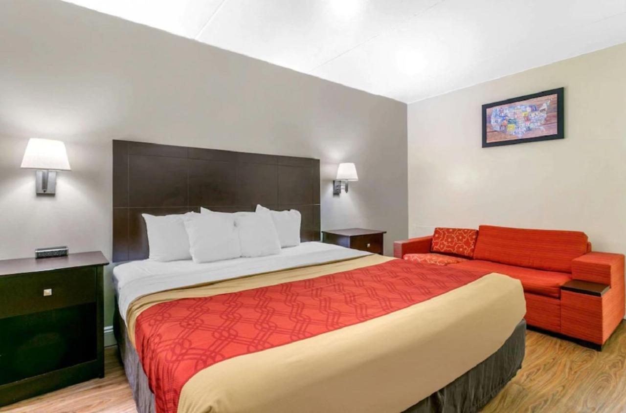 King'S Inn Motel Reading Bagian luar foto
